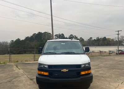 2025 Chevrolet Express Cargo WT