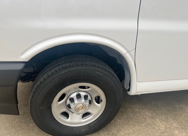 2025 Chevrolet Express Cargo WT