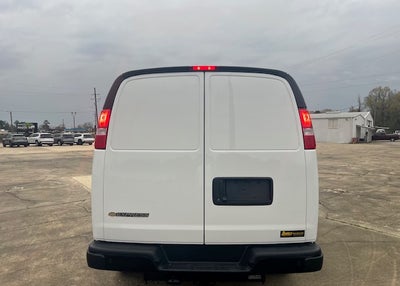 2025 Chevrolet Express Cargo WT