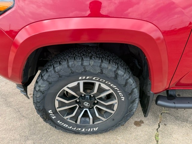 2022 Toyota Tacoma 4WD SR